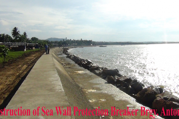 construction-of-sea-wall-protection-breakerA9C35A84-2A6B-D3E8-0A3A-591B2099CF2D.jpg